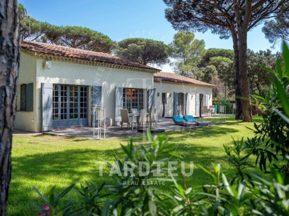 Domaine de pins, proche plages Pampelonne