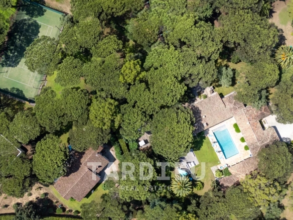 Domaine de pins, proche plages Pampelonne