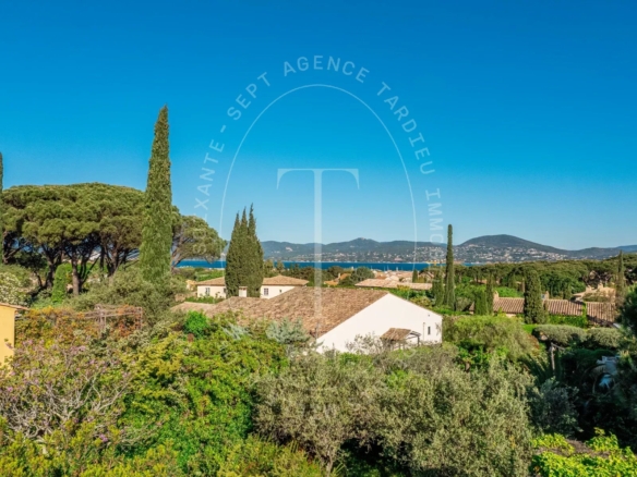 DOMAINE PRIVE - SAINT TROPEZ
