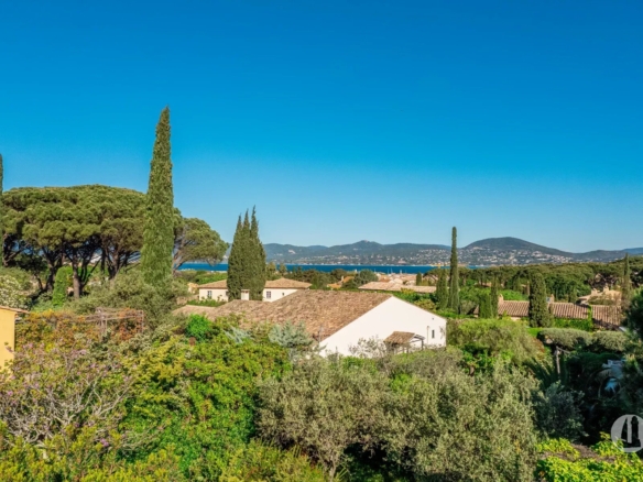 DOMAINE PRIVE - SAINT TROPEZ