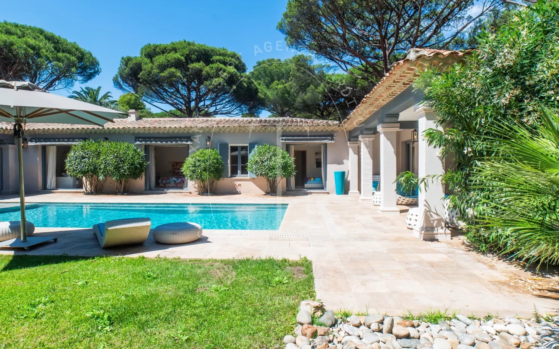 Domaine de pins, proche plages Pampelonne