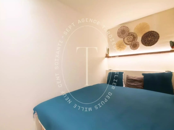 Exceptional pied-à-terre avec piscine, à deux pas du centre