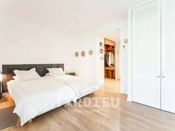 Appartement jardin, cœur de Saint-Tropez