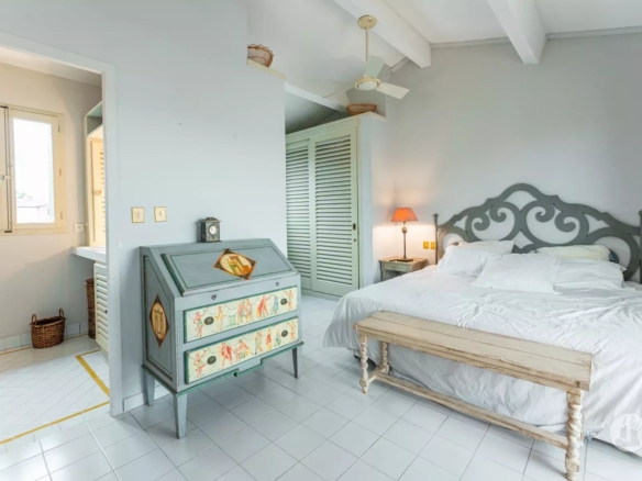 Maison avec amarrage