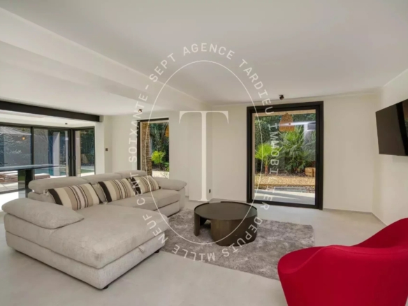 Villa d' Exception Rénovée à Gigaro