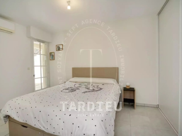 Grimaud : appartement lumineux résidence contemporaine