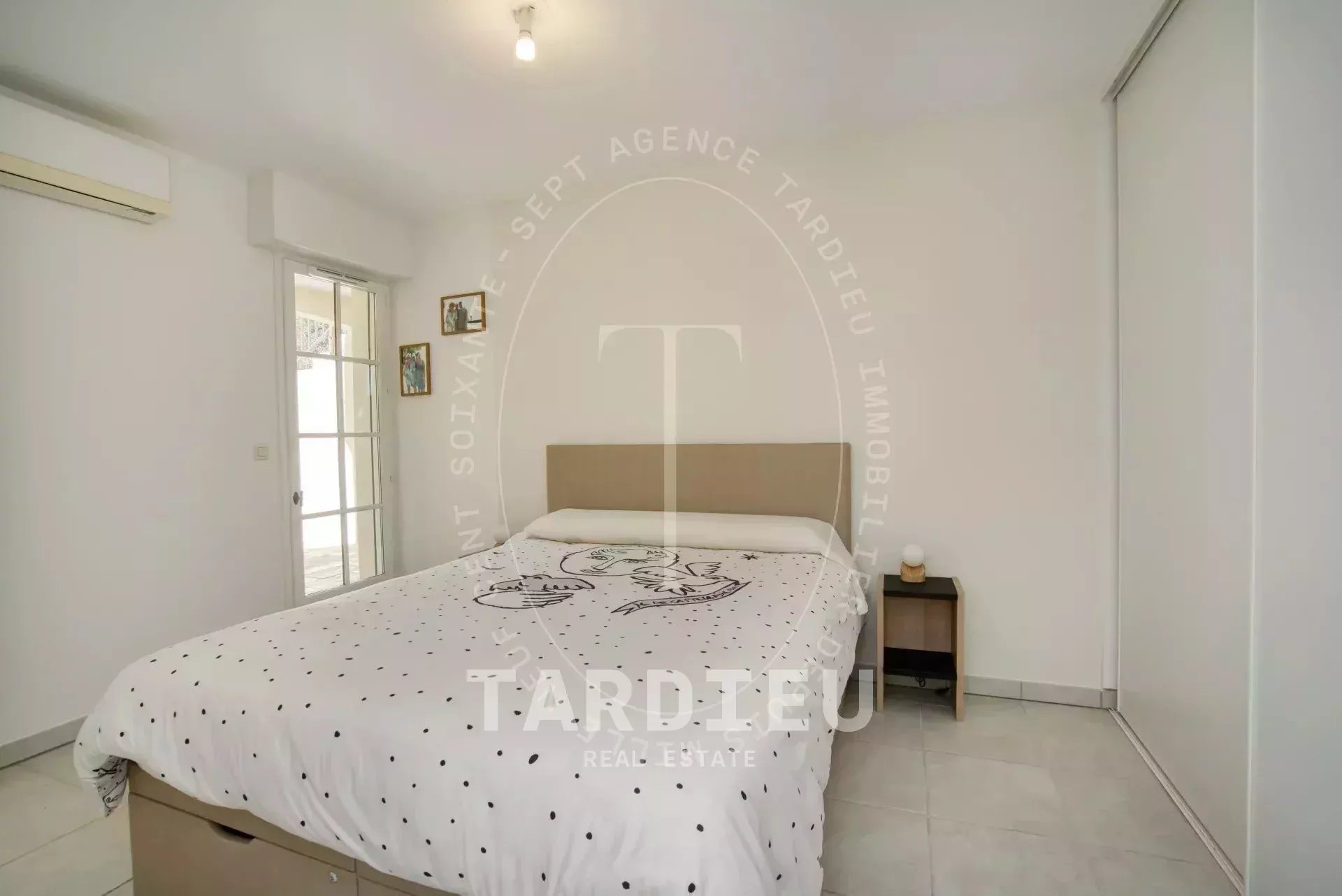 Grimaud : appartement lumineux résidence contemporaine