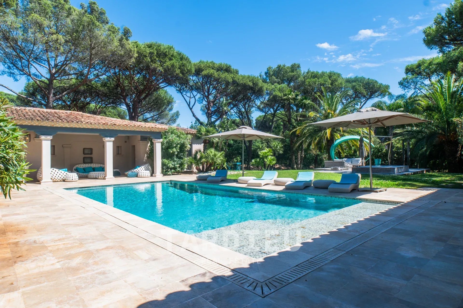 Domaine de pins, proche plages Pampelonne