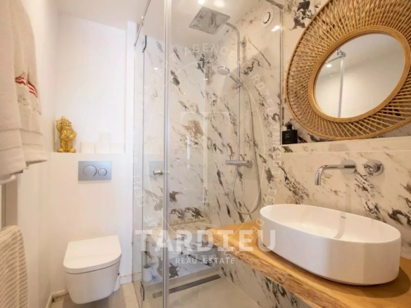 Appartement centre-ville, accès piscine