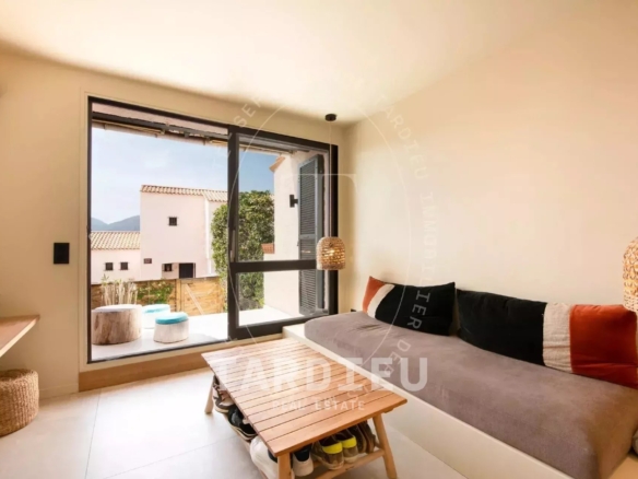 Appartement centre-ville, accès piscine