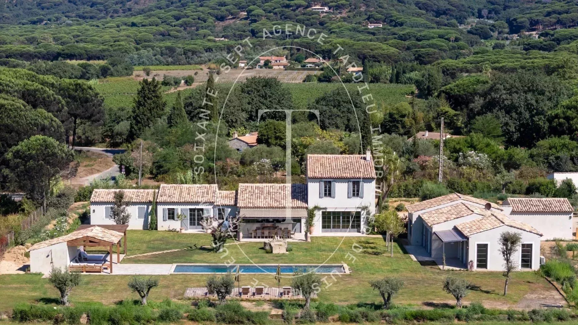 RAMATUELLE: Pastoral Elegance – Character Provençal Farmhouse