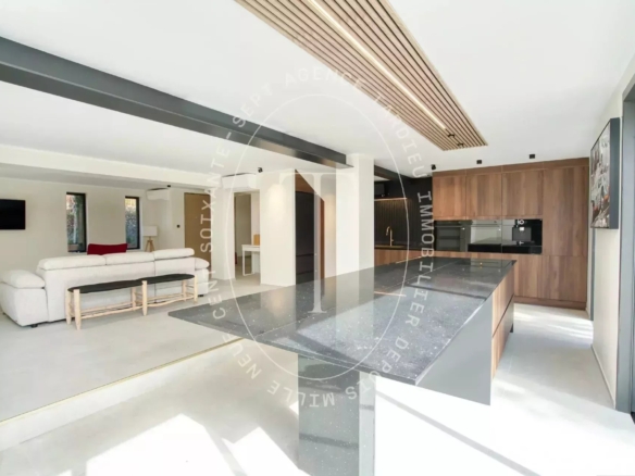 Villa d' Exception Rénovée à Gigaro