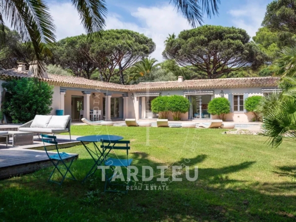 Domaine de pins, proche plages Pampelonne