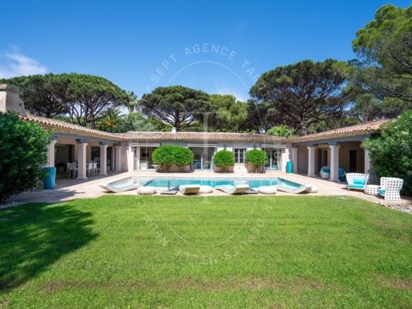 Domaine de pins, proche plages Pampelonne