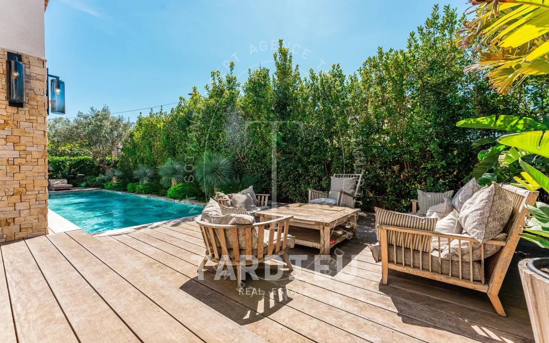 Saint-Tropez Centre : Résidence rénovée 205m²