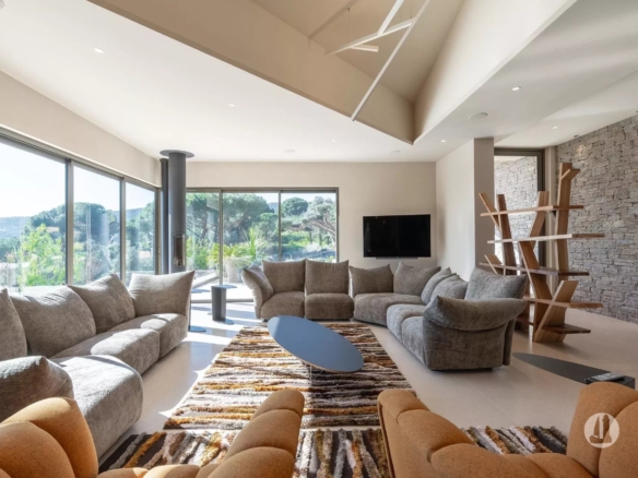 Villa Contemporaine sur Ramatuelle