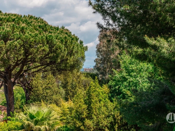 Exclusivité - Maison à pied du village de Saint-Tropez