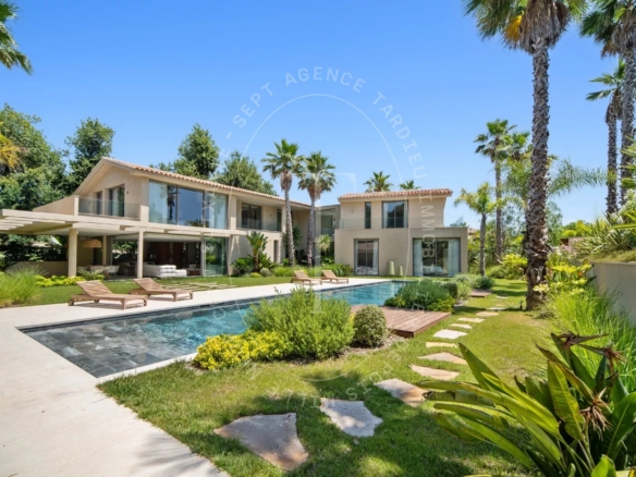 Villa Neuve à Saint-Tropez