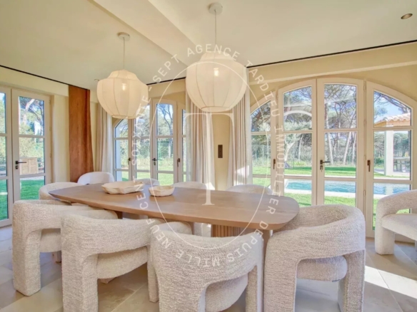 Superbe villa à L'Escalet avec piscine