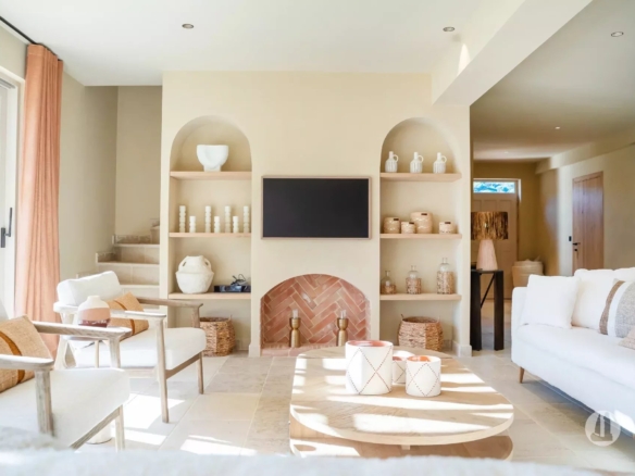 Maison d'exception à L'Escalet avec piscine