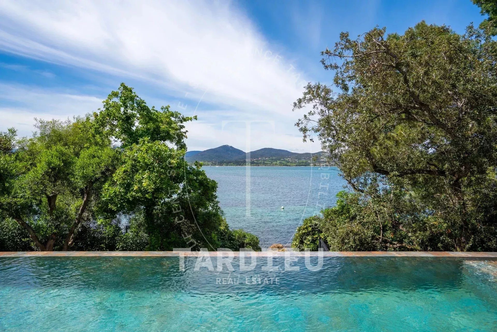 Villa rénovée, accès mer, Saint-Tropez