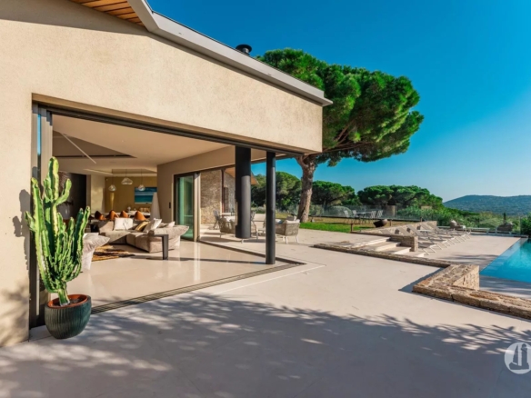 Villa Contemporaine sur Ramatuelle