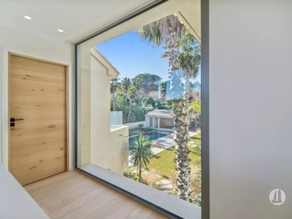 Villa Neuve à Saint-Tropez