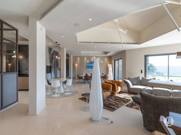 Villa Contemporaine sur Ramatuelle