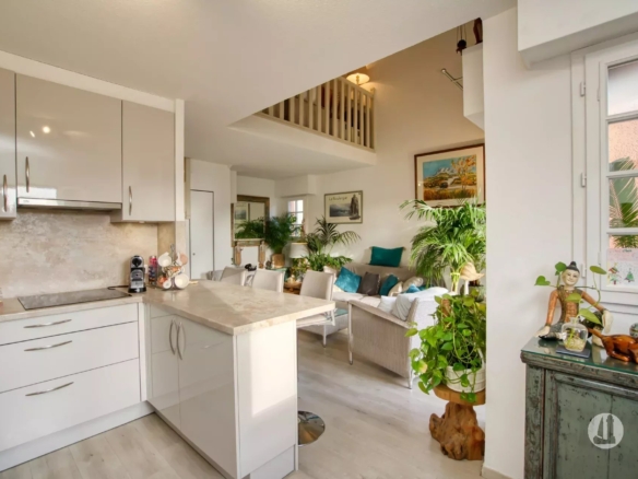 EXCLUSIVITE DUPLEX - CENTRE SAINT TROPEZ