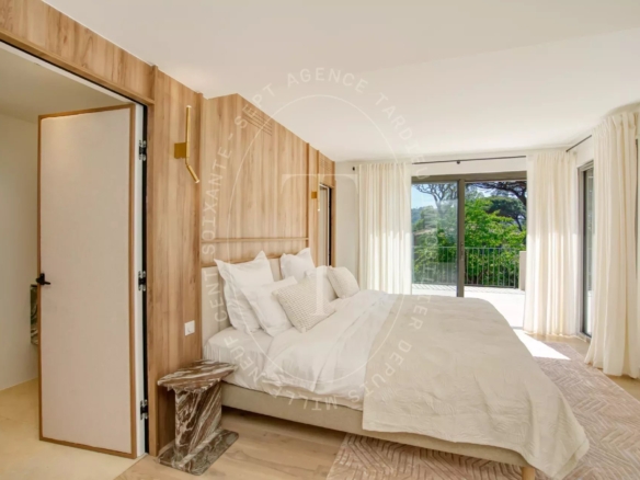 VILLA SAINT TROPEZ - PLAGE A PIEDS