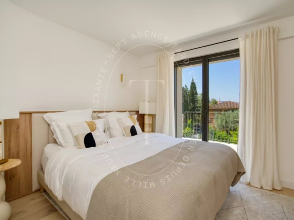 VILLA SAINT TROPEZ - PLAGE A PIEDS