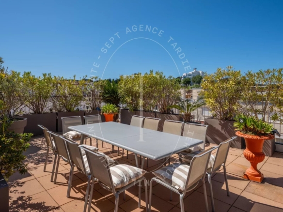APPARTEMENT ROOF TOP -SAINT-TROPEZ