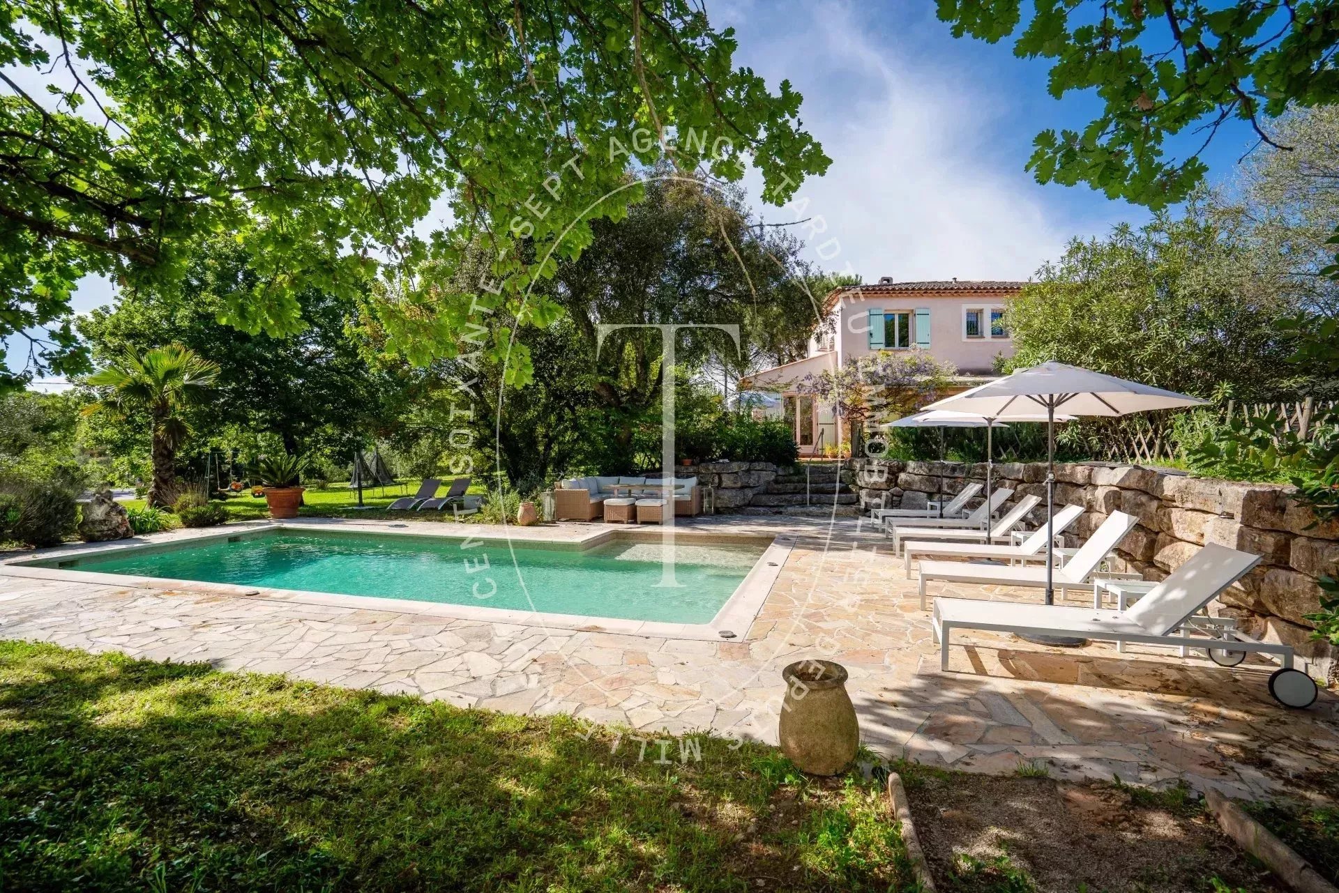 Elegant Villa with Mature Garden in Gassin