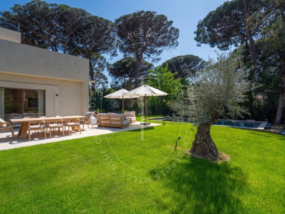 VILLA SAINT TROPEZ - PLAGE A PIEDS