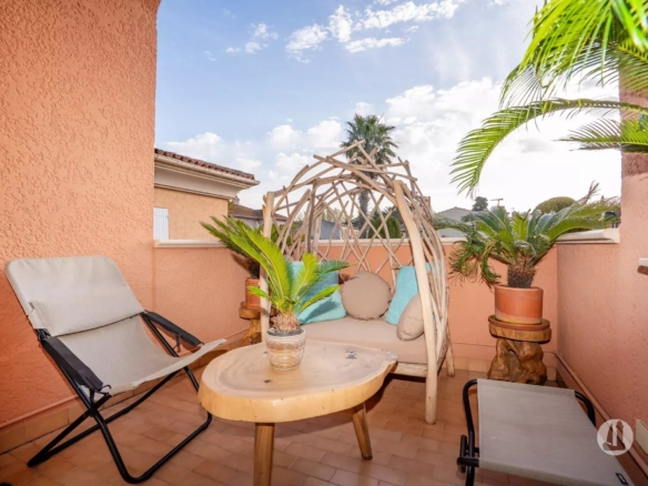 EXCLUSIVITE DUPLEX - CENTRE SAINT TROPEZ