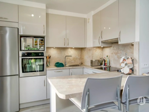 EXCLUSIVITE DUPLEX - CENTRE SAINT TROPEZ