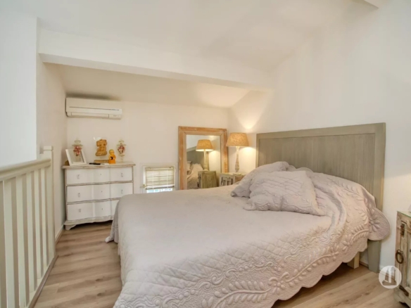 EXCLUSIVITE DUPLEX - CENTRE SAINT TROPEZ