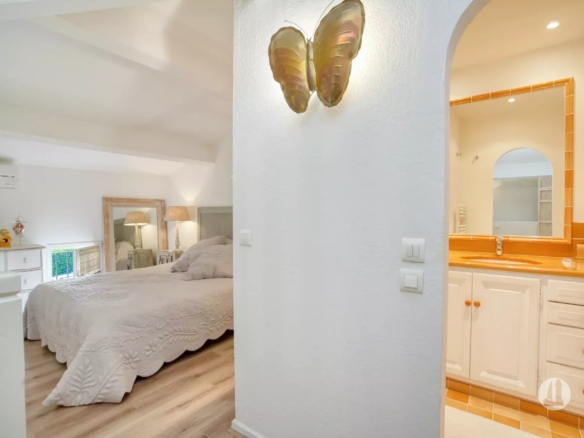 EXCLUSIVITE DUPLEX - CENTRE SAINT TROPEZ