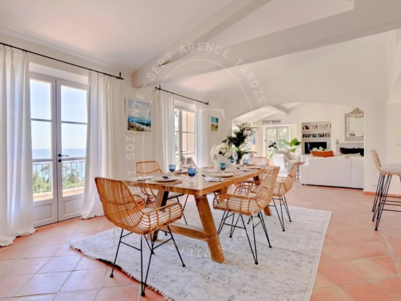 villa provençale avec vue mer panoramique
