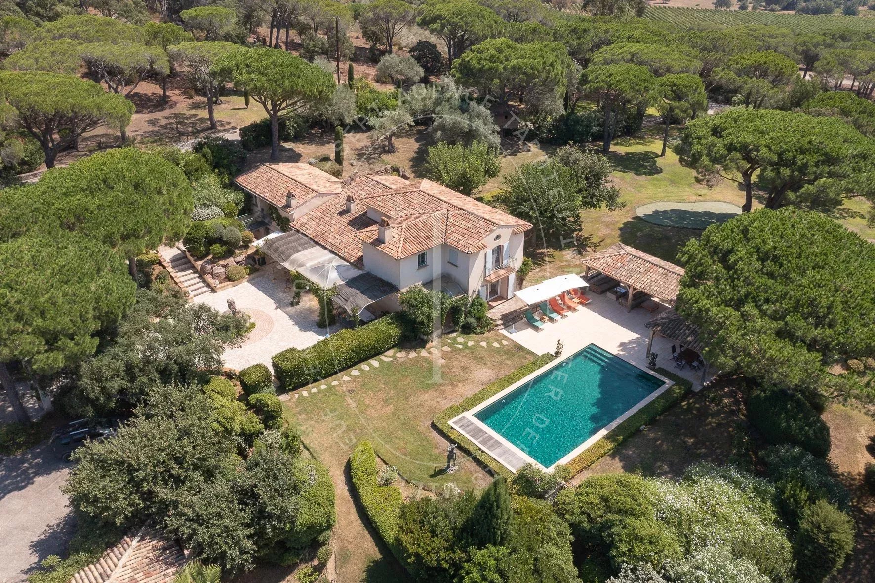 RAMATUELLE – Property in the heart of a haven of peace