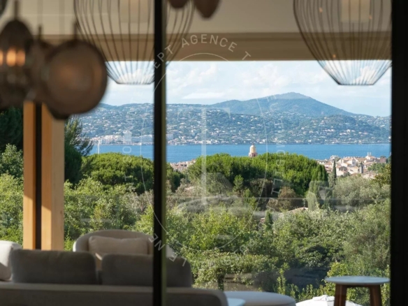 Saint-Tropez : Élégance et Prestige - Propriété d'Exception