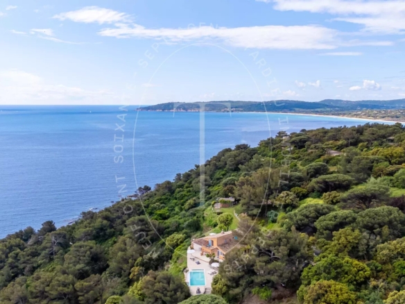 Saint-Tropez – Capon, vue mer panoramique et discrétion absolue