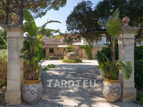 RAMATUELLE - Propriété au coeur d'un havre de paix