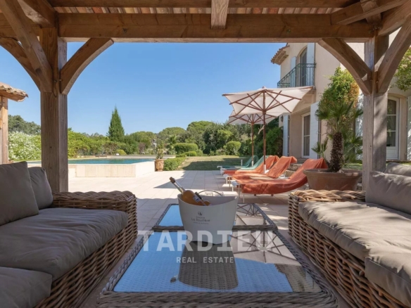 RAMATUELLE - Propriété au coeur d'un havre de paix