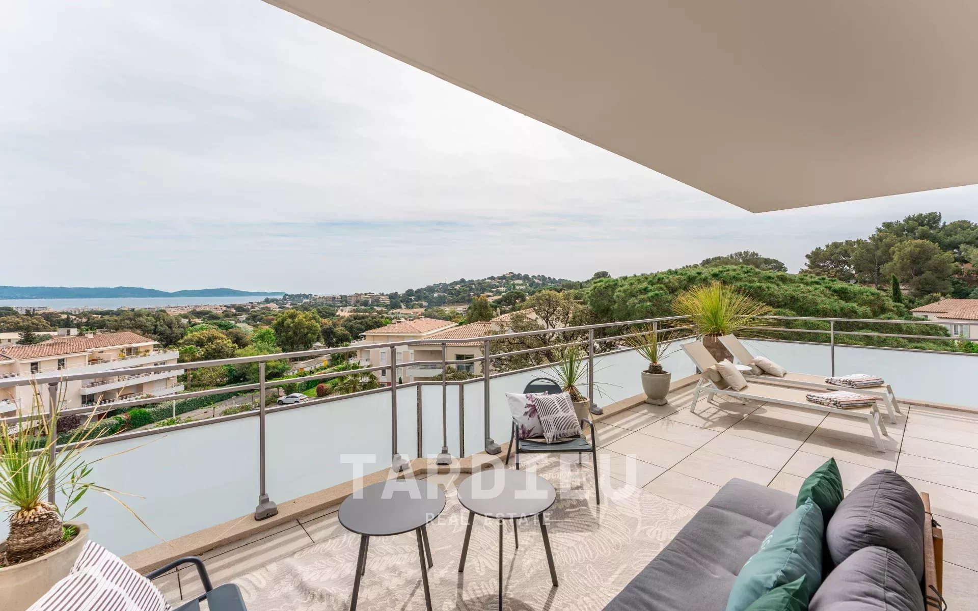Penthouse vue mer, terrasse 50m²