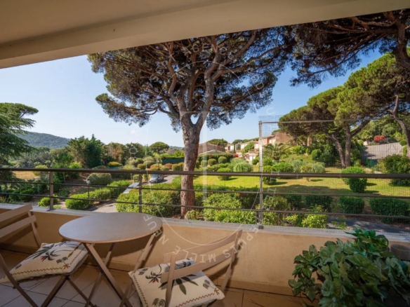 APPARTEMENT AVEC TERRASSE