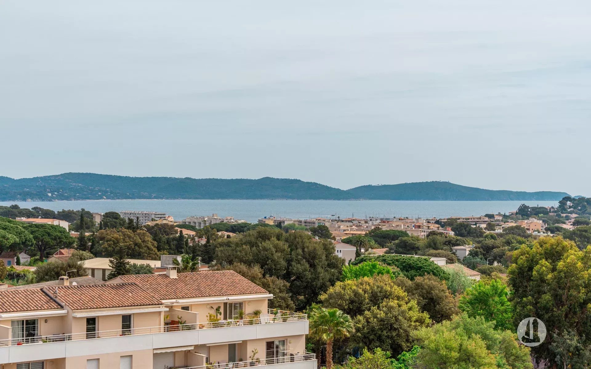 Exquisite Penthouse Residence with Expansive Terrace and Unrivaled Maritime Vistas