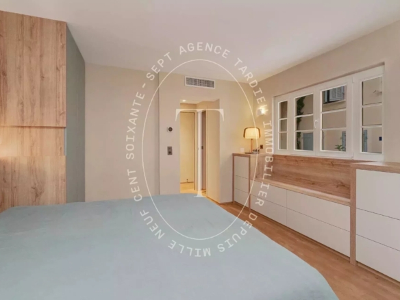 SAINT-TROPEZ : Charmante Maison de Village Rénovée à La Ponche