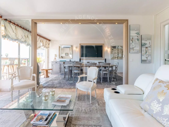 APPARTEMENT ROOF TOP -SAINT-TROPEZ