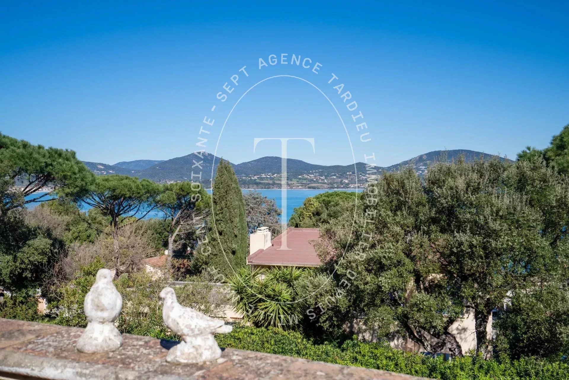 Terrain constructible projet près Saint-Tropez